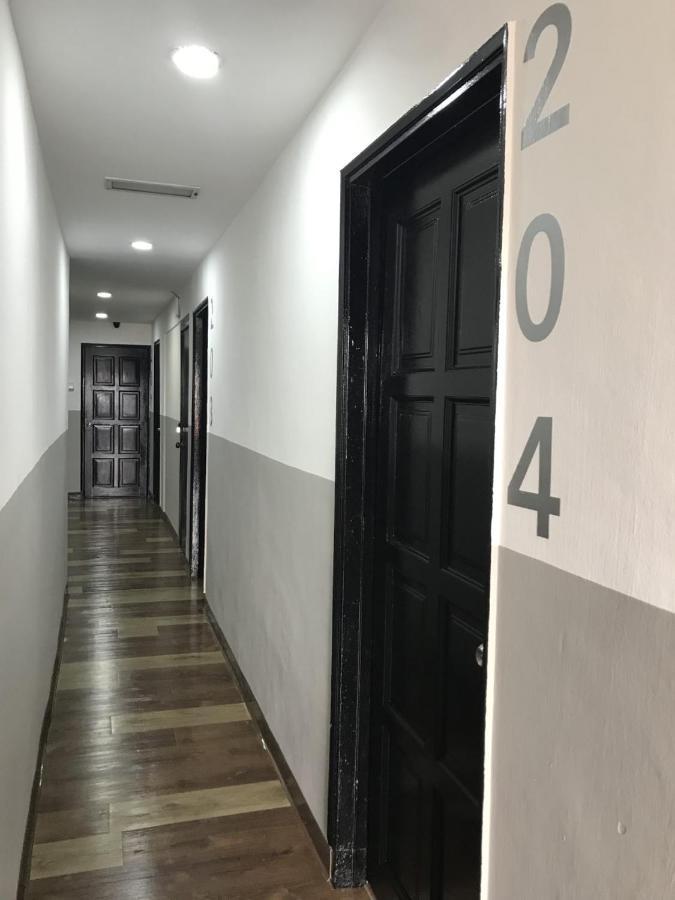 V Hotel Johor Bahru Extérieur photo